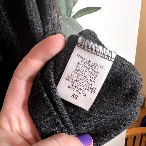 LA Made Gray Ribbed Tank - Picture 4 of 5